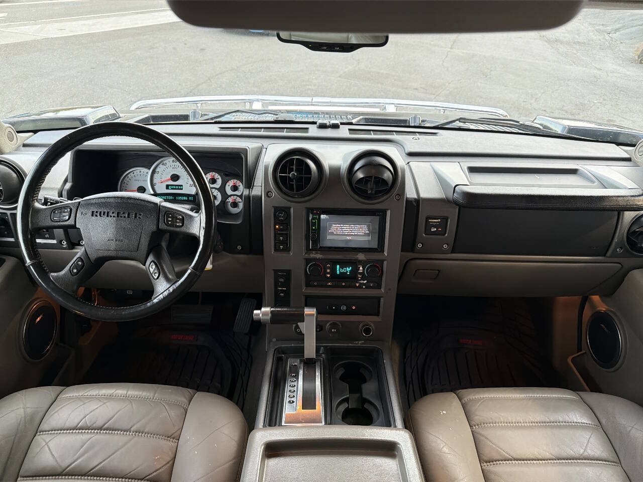 Used 2003 HUMMER H2 w/ Preferred Equipment Group AWD/4WD image 25