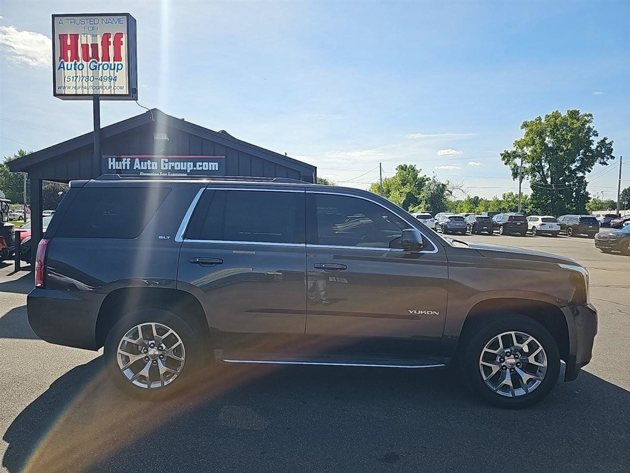 Used 2015 GMC Yukon SLT w/ Open Road Package AWD/4WD image 2