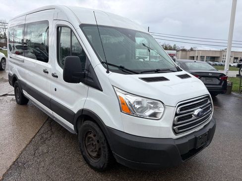 Used 2019 Ford Transit 350 XLT image 3