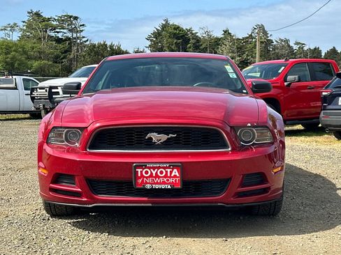 Used 2013 Ford Mustang Coupe RWD image 3