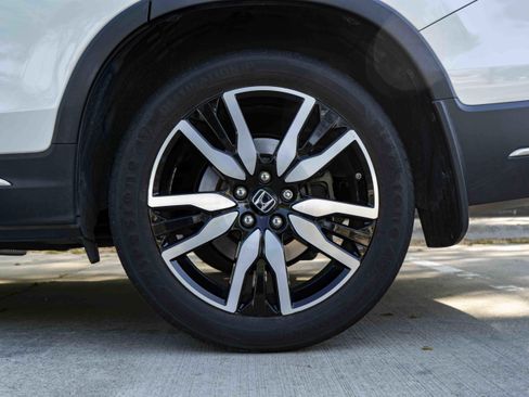 Used 2021 Honda Pilot Touring image 15