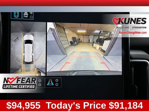 New 2026 GMC Yukon XL Denali w/ Sun & Power Step Package AWD/4WD image 14