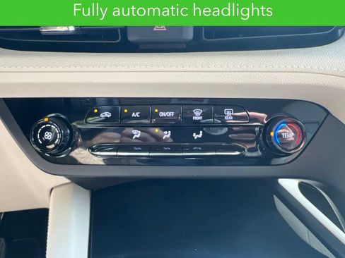 Certified 2023 Buick Envision Preferred FWD image 24