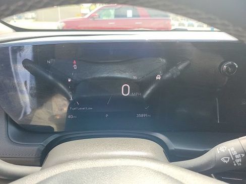 Used 2025 Buick Encore GX Preferred FWD image 39