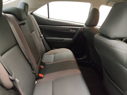 Used 2017 Toyota Corolla LE image 19