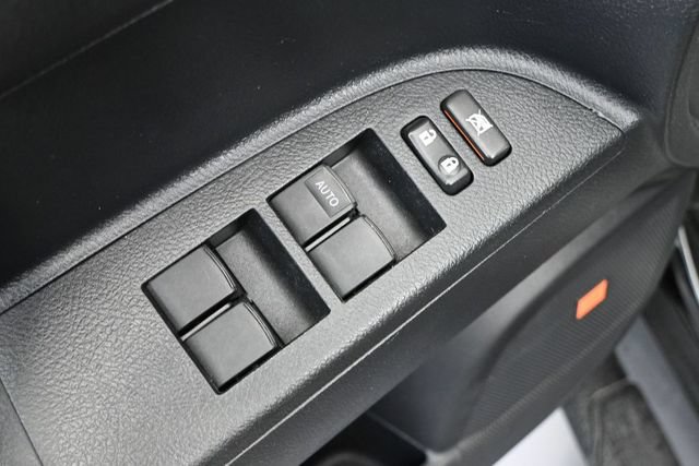 Used 2010 Toyota Highlander Limited AWD/4WD image 14