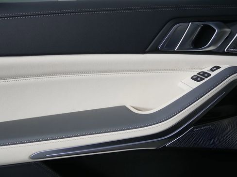 New 2026 BMW X7 M60i AWD/4WD image 14