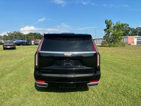 Used 2022 Cadillac Escalade Premium Luxury w/ Performance Package RWD image 10