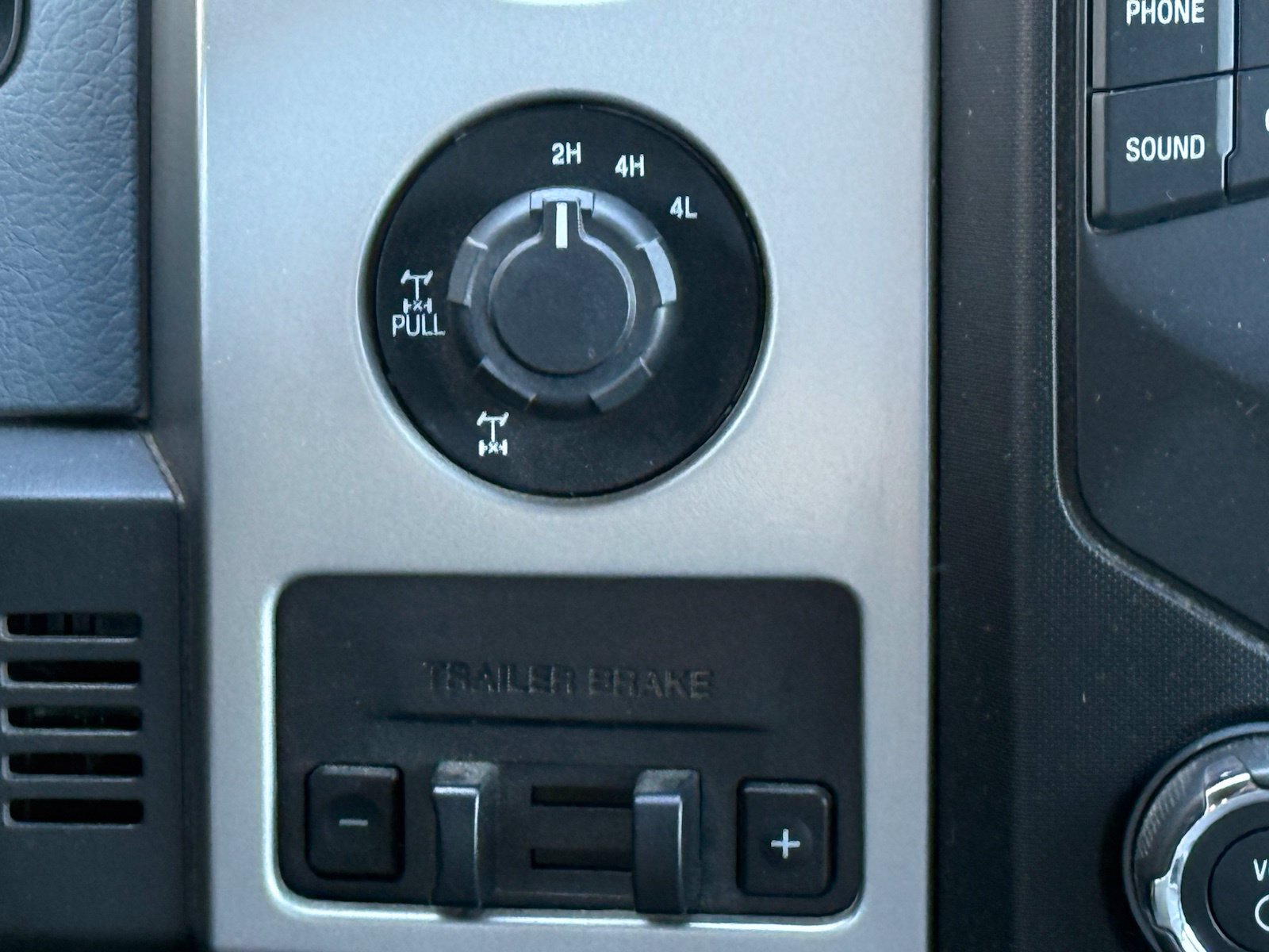 Used 2013 Ford F150 XLT w/ Luxury Equipment Group AWD/4WD image 5