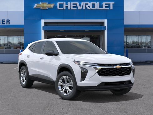 New 2026 Chevrolet Trax LS FWD image 32