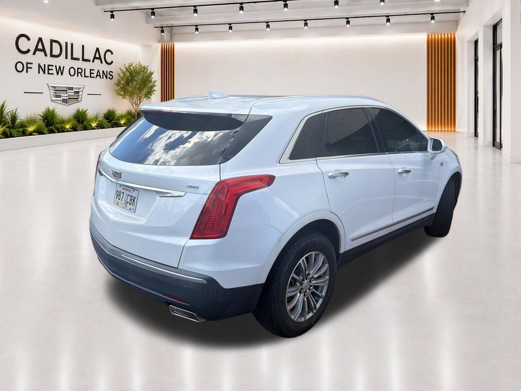Used 2018 Cadillac XT5 Luxury w/ Driver Awareness Package FWD image 2