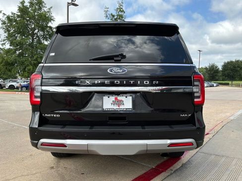 Used 2024 Ford Expedition Max Limited AWD/4WD image 7