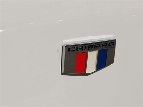 Used 2020 Chevrolet Camaro LT image 7