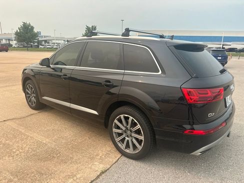 Used 2017 Audi Q7 3.0T Premium Plus w/ Premium Plus Package AWD/4WD image 3
