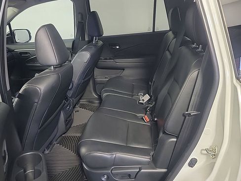 Certified 2018 Honda Pilot EX-L image 17
