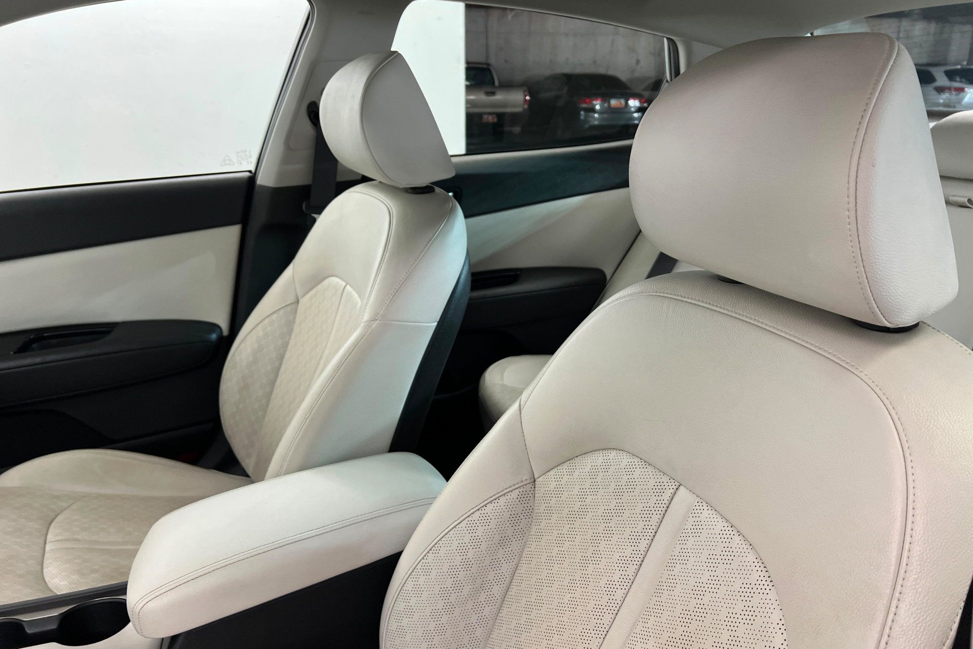 Used 2018 Kia Optima EX FWD image 16