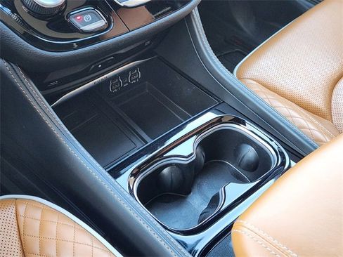 Used 2023 Chrysler Pacifica Pinnacle image 20