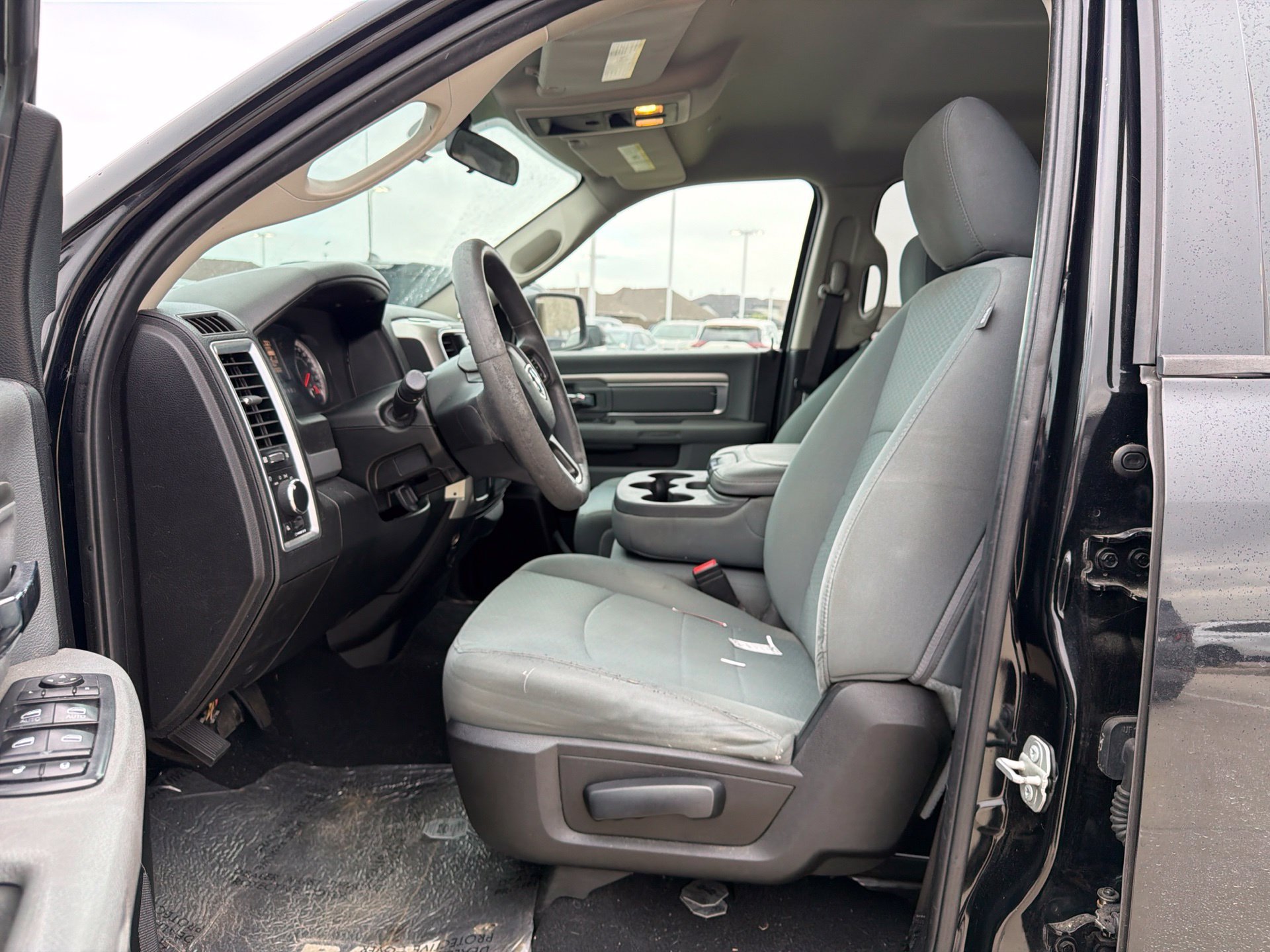 Used 2020 RAM 1500 Classic SLT RWD image 12