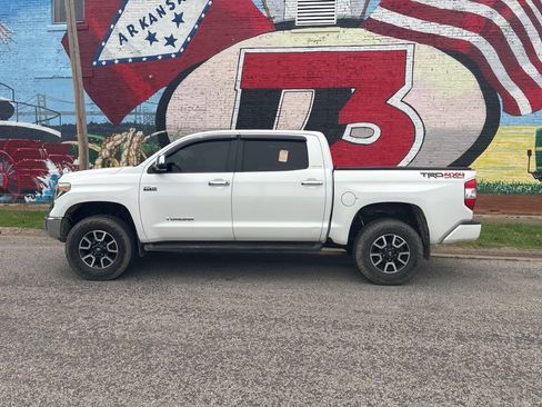 Used 2018 Toyota Tundra Limited w/ Limited Premium Package AWD/4WD image 3