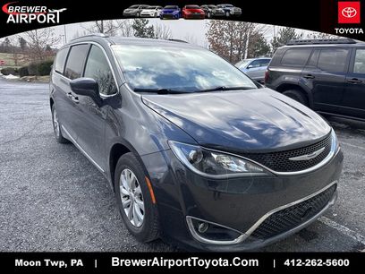 Used 2019 Chrysler Pacifica Touring-L w/ Advanced Safetytec Group
