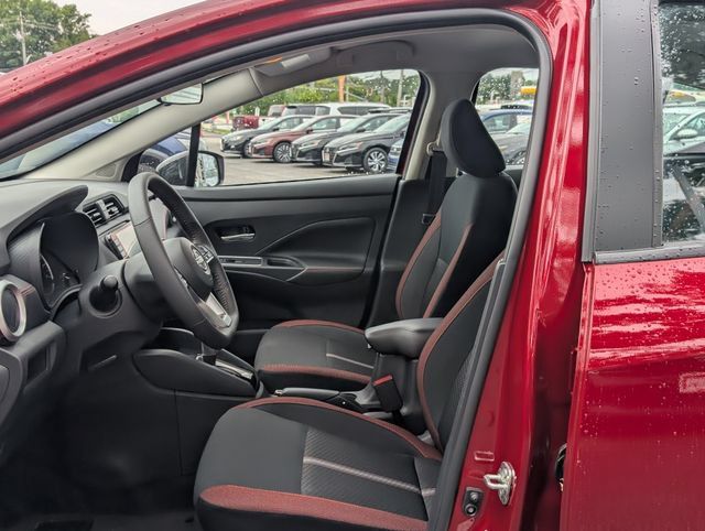 New 2025 Nissan Versa SR w/ Trunk Package FWD image 13