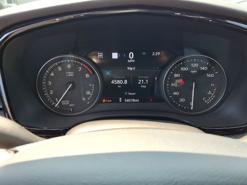Certified 2023 Cadillac XT6 Sport w/ Technology Package AWD/4WD image 26