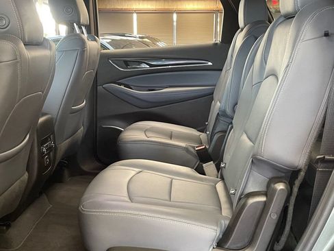 Used 2023 Buick Enclave Essence AWD/4WD image 18