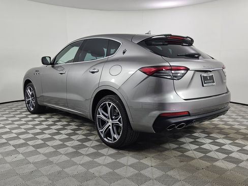 Used 2022 Maserati Levante Modena AWD/4WD image 5