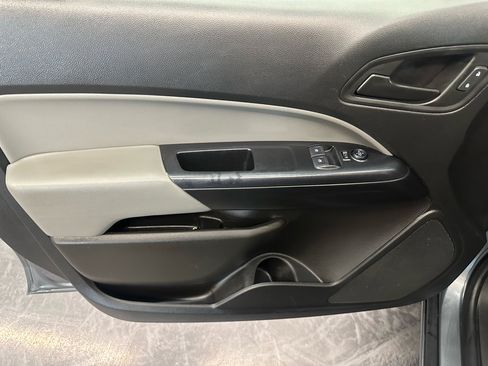 Used 2020 Chevrolet Colorado W/T w/ WT Convenience Package image 9