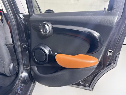 Used 2017 MINI Cooper 4-Door Hardtop FWD image 28