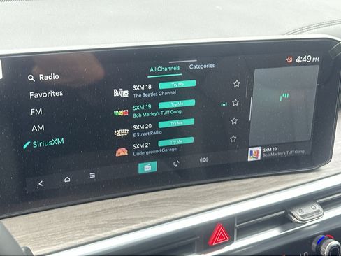 Certified 2025 Kia Sorento SX AWD/4WD image 12