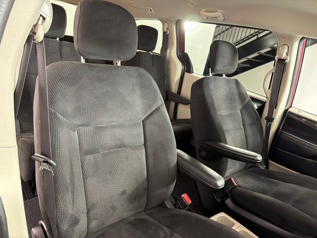 Used 2014 Dodge Grand Caravan SE w/ Quick Order Package 29E SE FWD image 21