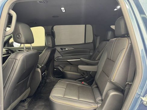 Used 2026 Chevrolet Traverse High Country w/ LPO, Floor Liner Package FWD image 19