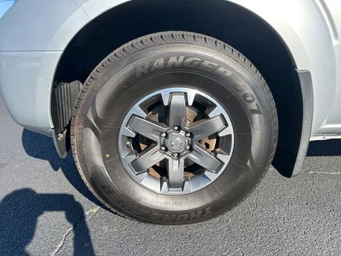 Used 2019 Nissan Frontier PRO-4X image 25
