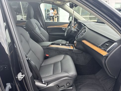 Used 2025 Volvo XC90 T8 Core w/ Protection Package Premier image 27