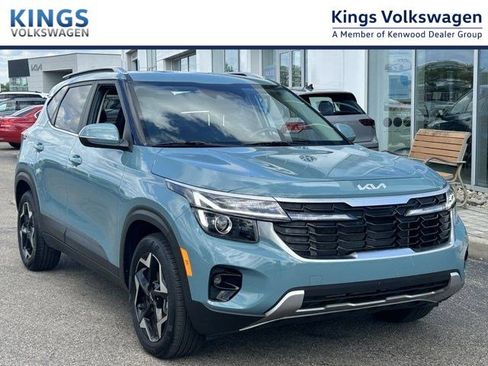 Used 2025 Kia Seltos EX w/ EX Sunroof Package FWD image 1
