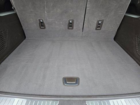 Used 2023 GMC Yukon XL Denali RWD image 34