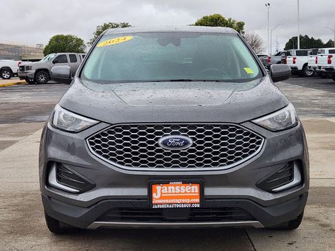 Used 2024 Ford Edge SEL image 3
