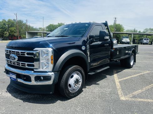 Used 2024 Ford F550 4x4 Regular Cab Super Duty w/ XL Chrome Package image 4