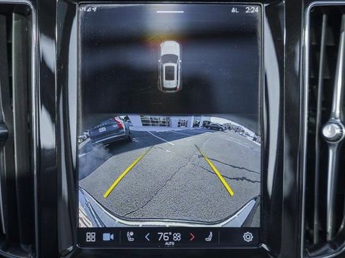 Certified 2023 Volvo XC60 B6 Ultimate w/ Protection Package Premier image 41