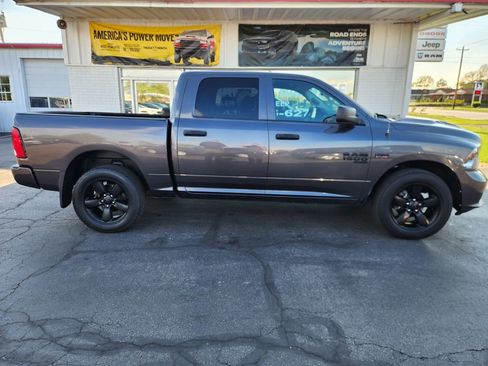 Used 2019 RAM 1500 Express w/ Wheel & Sound Group AWD/4WD image 3