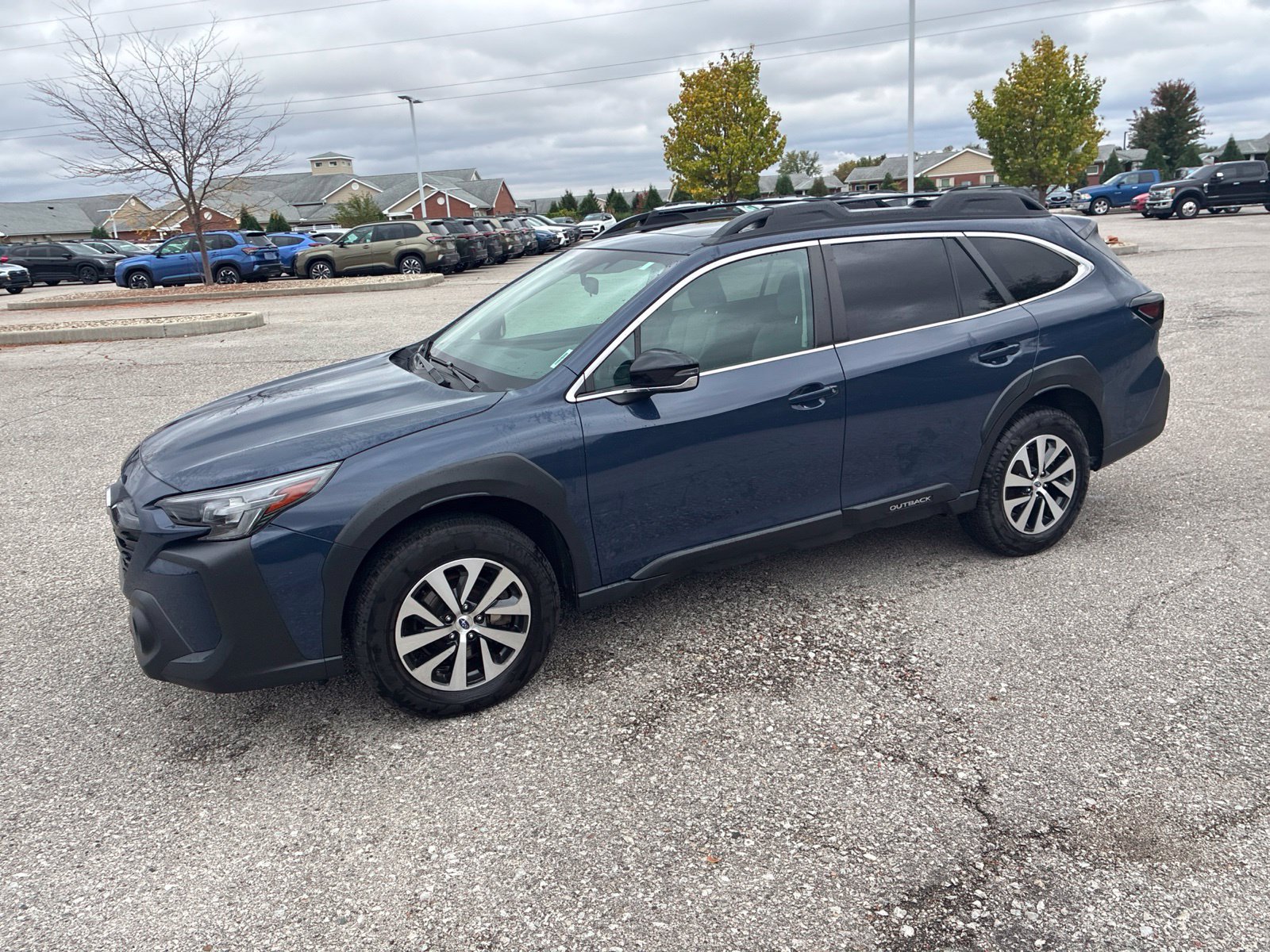 Certified 2025 Subaru Outback Premium AWD/4WD image 39