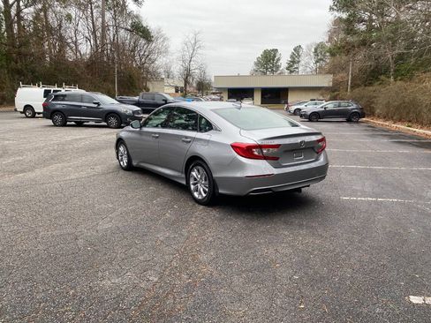 Used 2018 Honda Accord LX image 10