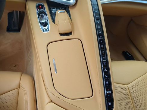 Used 2020 Chevrolet Corvette Stingray Premium Cpe w/ 3LT Preferred Equipment Group image 18