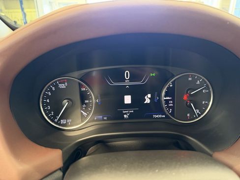 Used 2021 Buick Enclave Avenir w/ Avenir Technology Package image 22