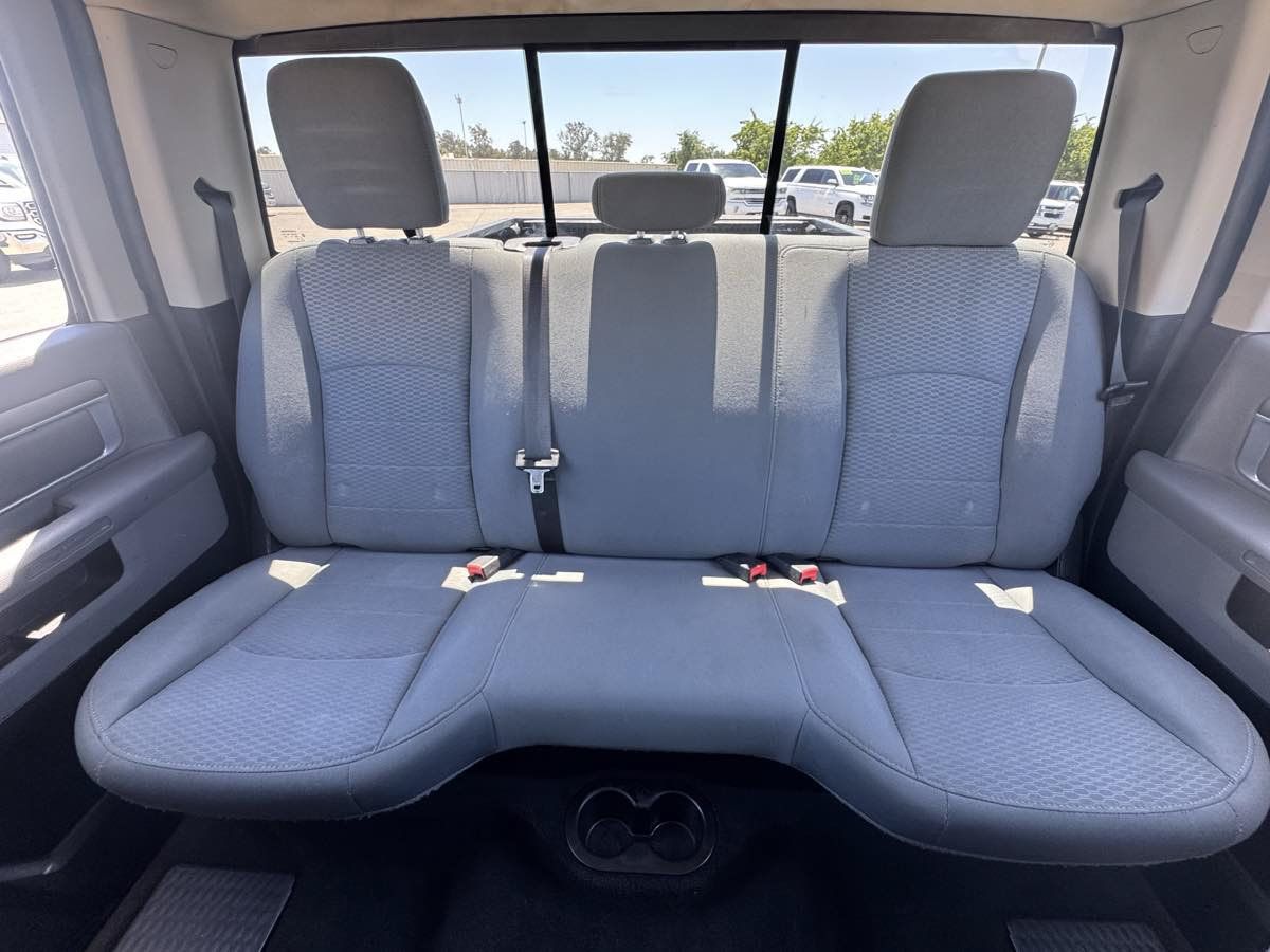 Used 2017 RAM 1500 Classic SLT AWD/4WD image 33