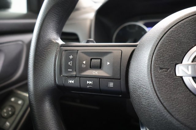Used 2024 Nissan Rogue S AWD/4WD image 16