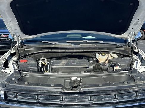 Certified 2023 Chevrolet Suburban Premier image 29