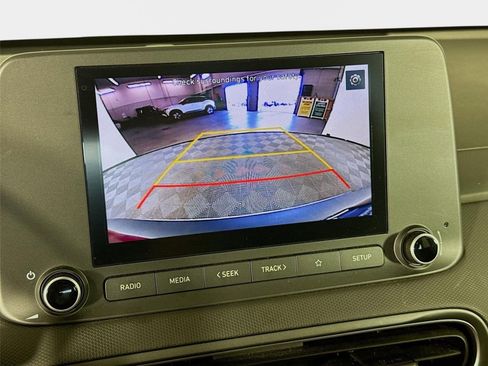 Certified 2022 Hyundai Kona SEL FWD image 14