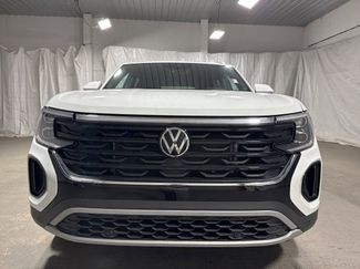 Used 2025 Volkswagen Atlas Cross Sport SE FWD video 2